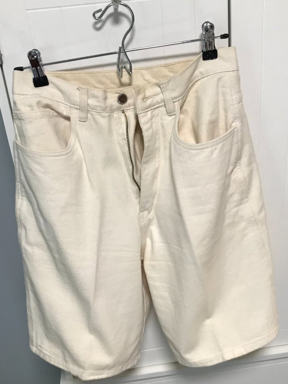 Vintage Bill Blass High Rise Jean Shorts Cream Color 100% Cotton - Size 10